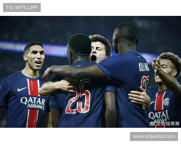 赫罗纳门将空门失误接连送红点 拉什福德逆天错失绝佳空门良机