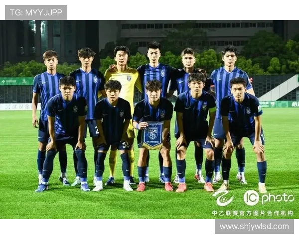 中乙较量武汉三镇B队多次错失破门机会最终不敌成都蓉城B队